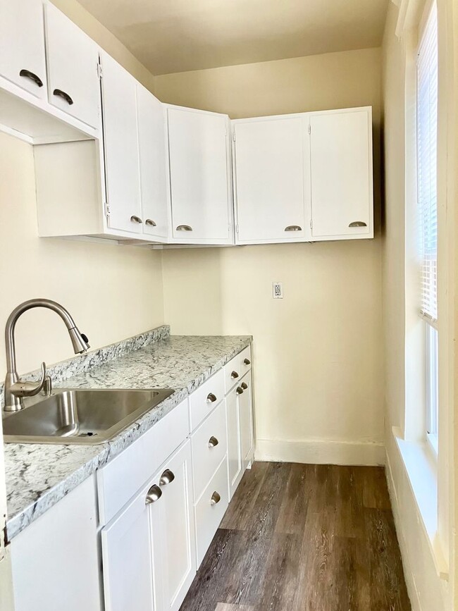 Photo - DICKERMAN Unit 2