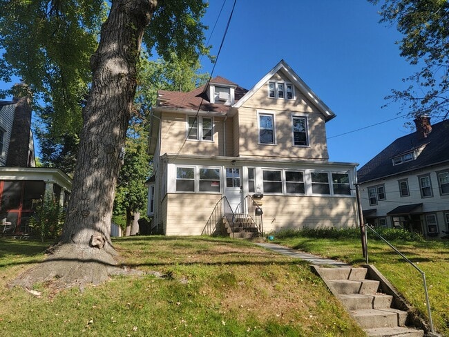 Photo - 118 Warrenton Ave Unit 3