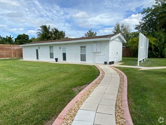 FLORIDA INTERNATIONAL UNIVERSITY MODESTO MAIN CAMPUS PHOTOS visual data 4