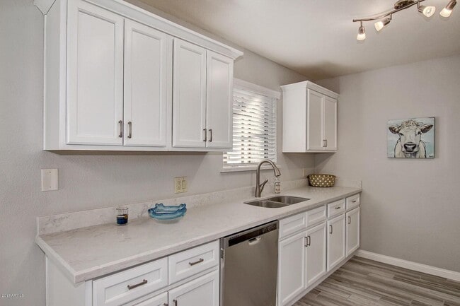 Photo - 4435 E Amberwood Dr