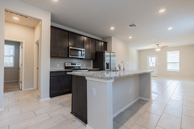 Photo - 10110 Jardin Verde
