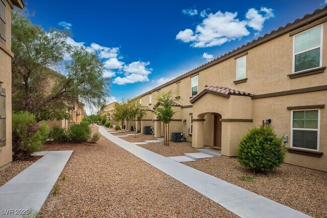 Building Photo - 4590 Townwall St