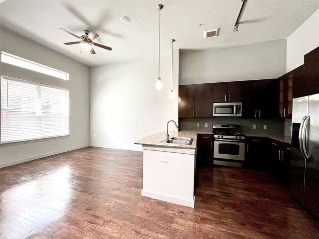 Building Photo - 2525 McCue Rd Unit 116 Rental