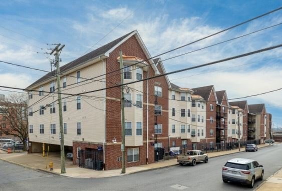 Photo - 225 W 4th St Unit B14