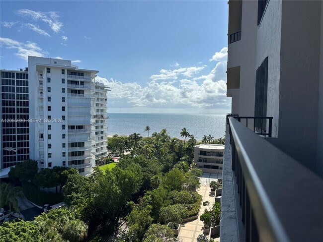 Photo - 251 Crandon Blvd Unit 931
