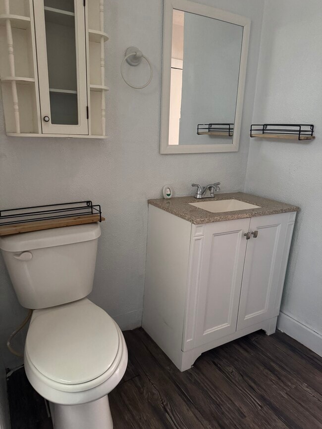 Photo - 2003 N Grand Ave