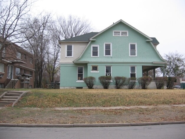 Photo - Cox Apartments
