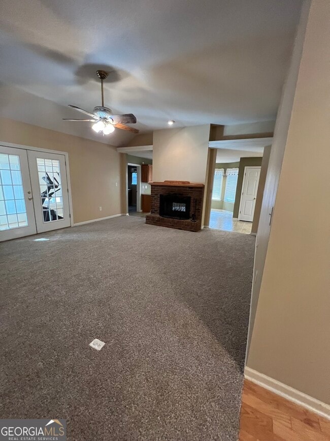 Photo - 160 Crystal Ridge Cir