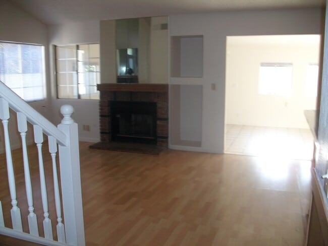 Photo - 2998 Kennewick Dr