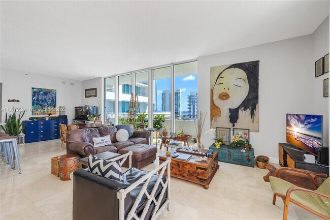 Photo - 350 NE 24th St Unidad 1201