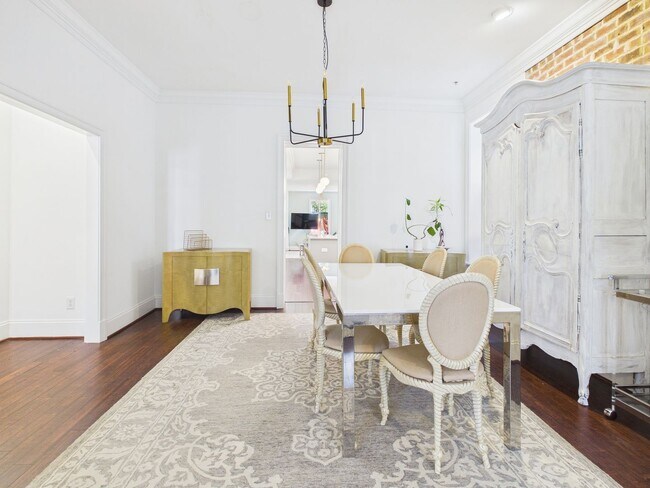 Photo - 2235 Venable St