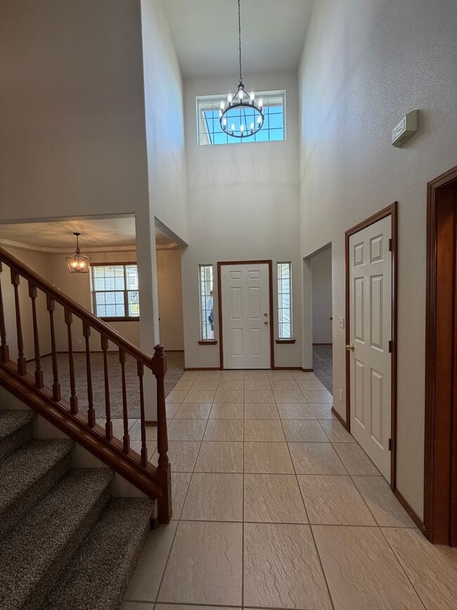 Photo - Spacious 4 bed, 2.5 ba + 2 Bonus Rooms!