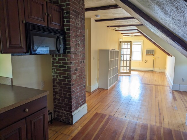 Photo - 117 Elmgrove Ave Unit 3