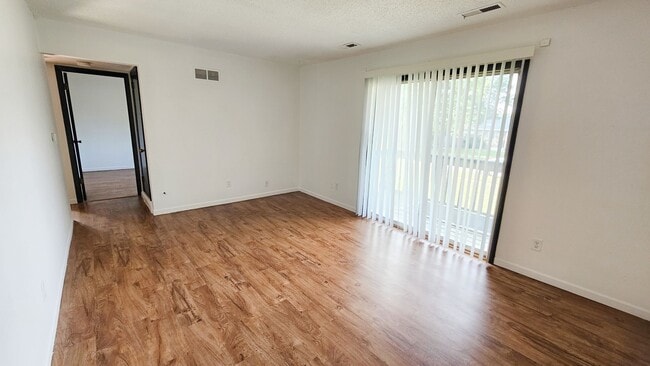 Photo - Belmont Manor