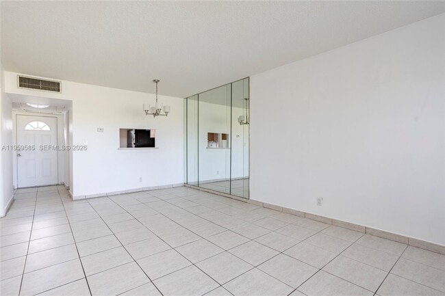 Photo - 5021 W Oakland Park Blvd Unidad 204
