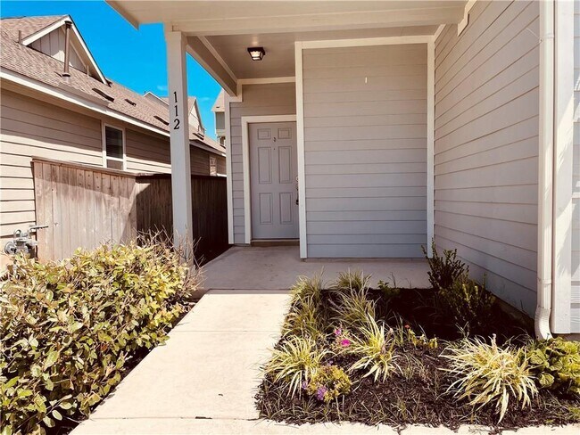 Photo - 112 Wind Flower Ln