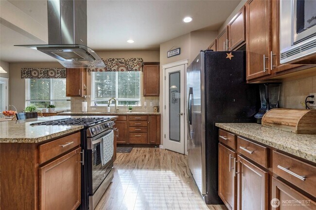 Photo - 1438 Farina Lp SE