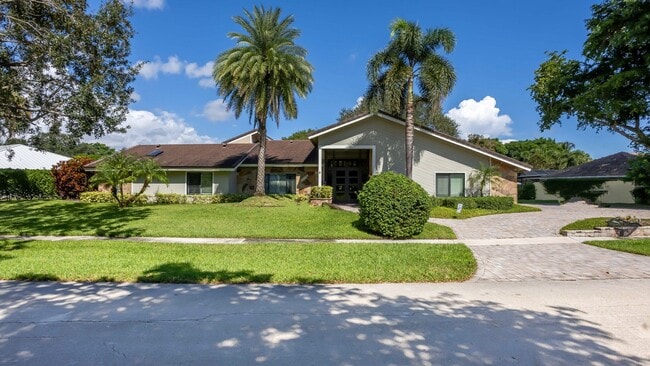 Building Photo - 2903 Banyan Blvd Cir NW