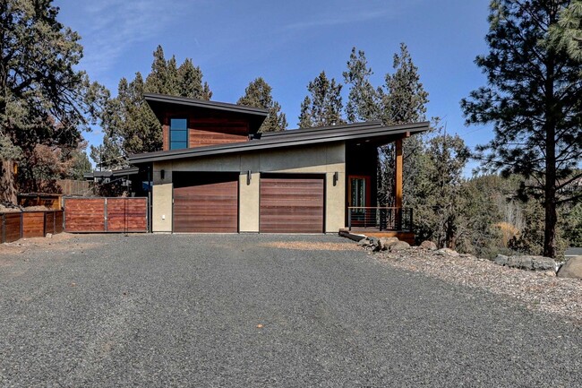 Gorgeous home close to downtown Tumalo - Gorgeous home close to downtown Tumalo