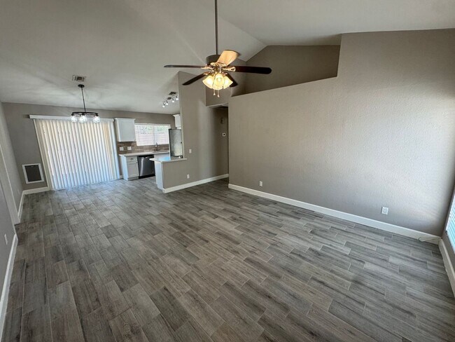 Photo - Stunning 3-bedroom, 2-bathroom home located in the highly sought-after city of Chandler, AZ.