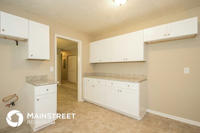 Photo - 6207 Newberry Ln