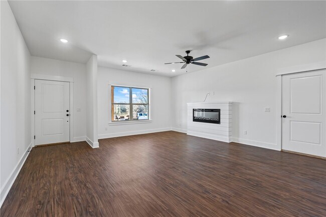 Photo - 90 Watson Ln