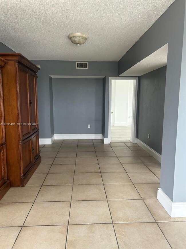 Photo - 11111 Biscayne Blvd Unit 11