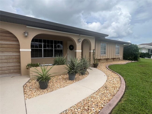 Photo - 110 Sinclair St SE