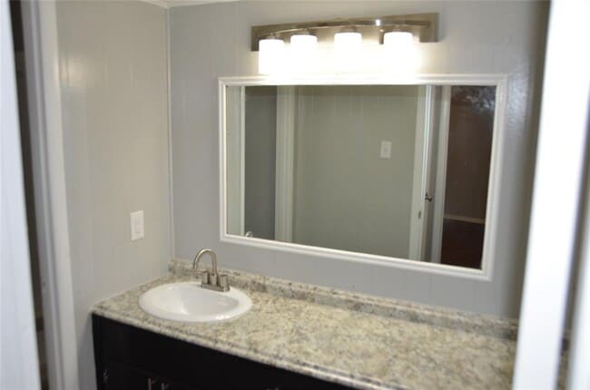 Photo - 1209 Vance St Unidad 34