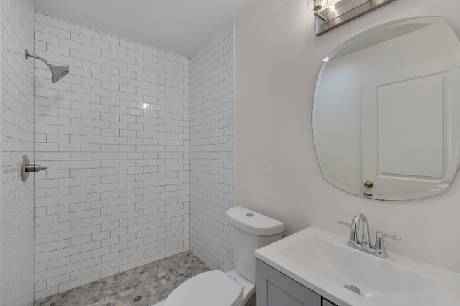 Photo - 1911 Capps St