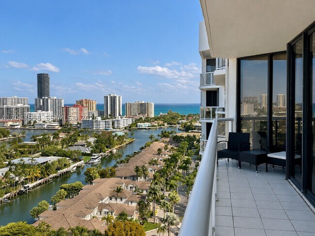 Photo - 3640 Yacht Club Dr Unit 1903