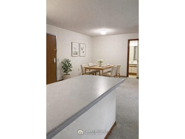 Photo - 400 11th Ave NE