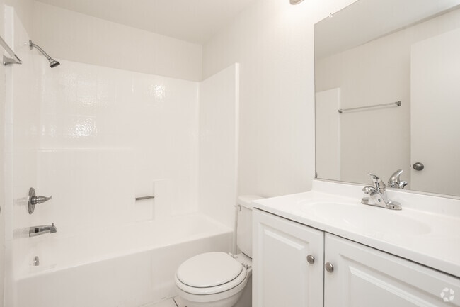 2BR, 2BA - 900SF - First Bathroom - Baker Place Apartments