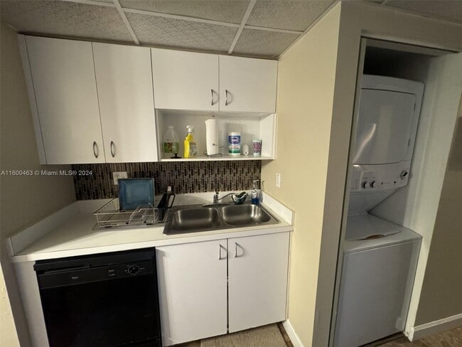 Photo - 7451 NW 16th St Unit 303