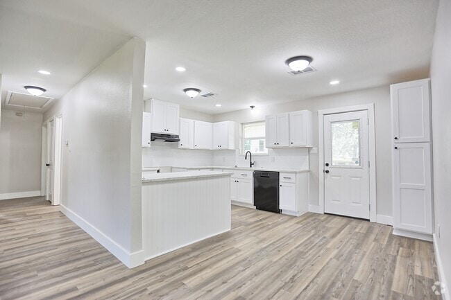 Building Photo - 704 Natchez River Cir Rental