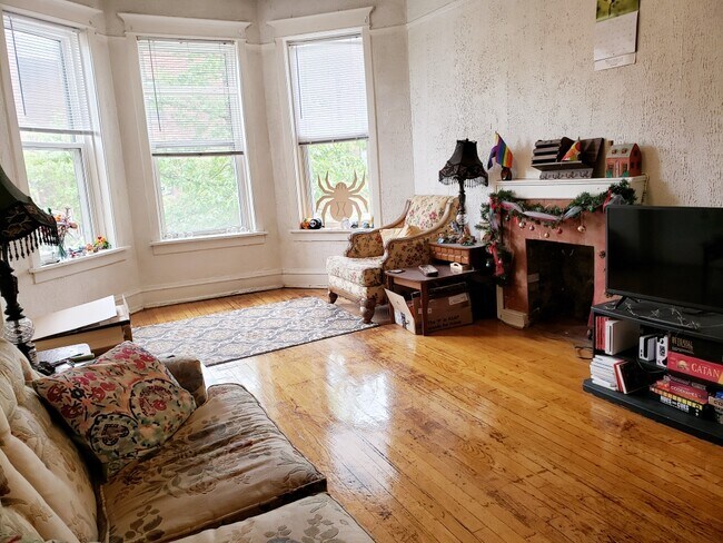Living Room - 3516 Broadway N Unit 2