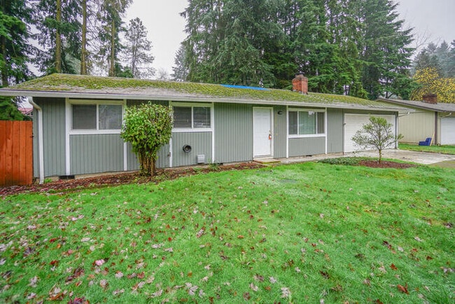 Photo - 13817 NE 35th Cir