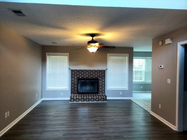 Photo - 512 Newbury Way