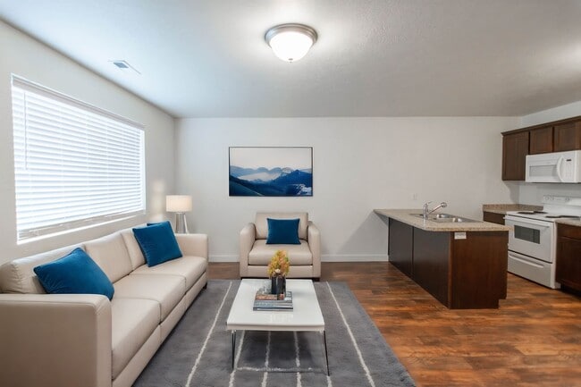 Beautiful 2-Story Townhomes in Tucker Row ... - Beautiful 2-Story Townhomes in Tucker Row ...
