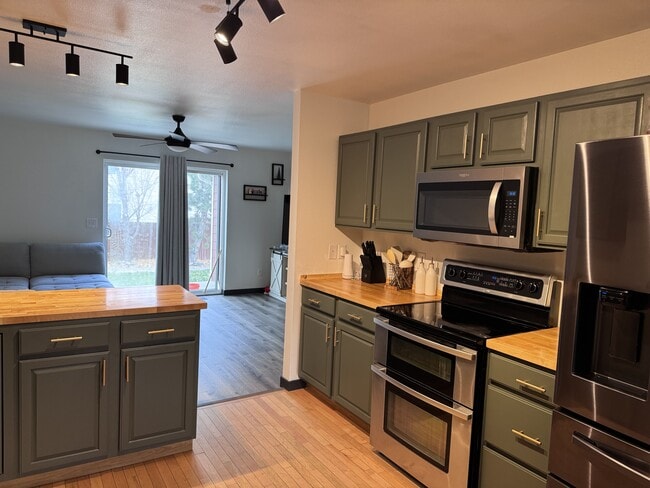 Photo - 705 Green Tree Dr