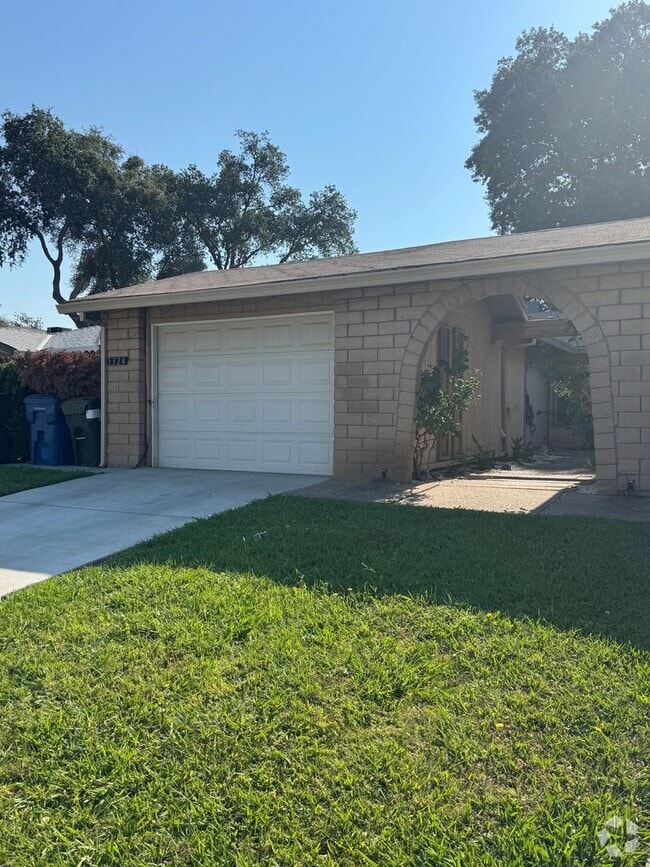 Building Photo - Ready To Move!! Rental