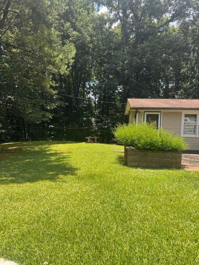 Photo - 2116 Ila Rd
