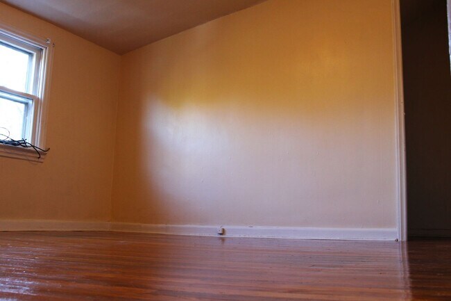 Photo - 3952 N 6th St Unit Apt B