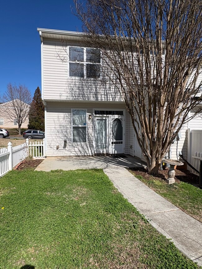 Photo - 9358 Greenheather Dr