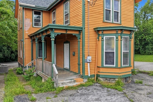 5109 Montgomery Rd