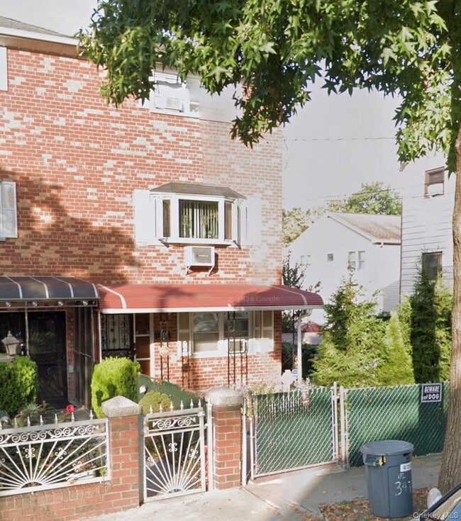 Building Photo - 347 Quincy Ave