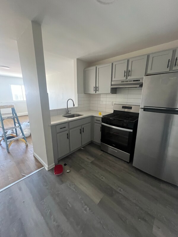 Building Photo - 473 Park Ave