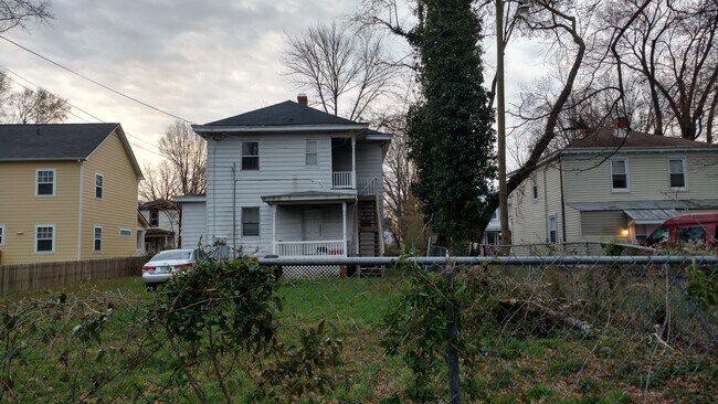 Building Photo - Maryland Ave Unit #2