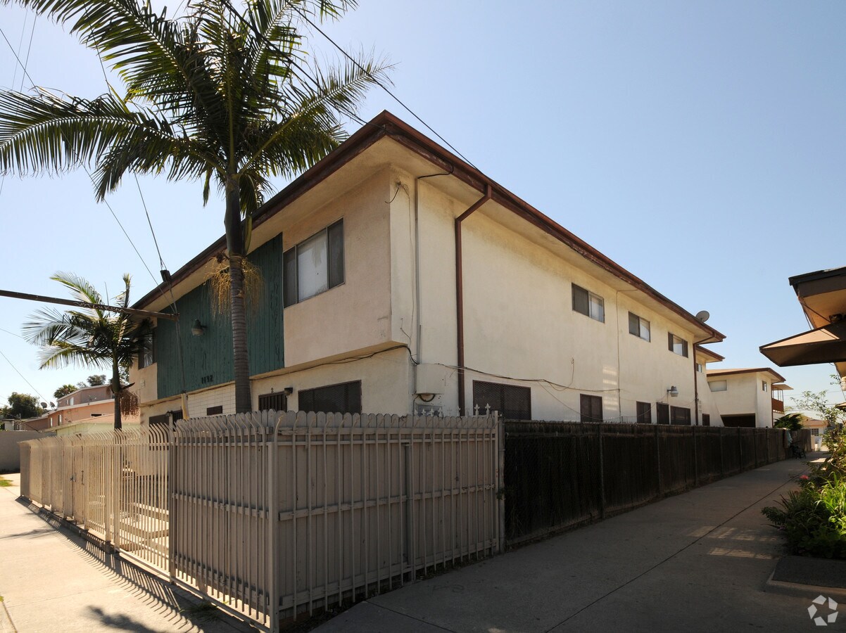 Photo - 1132 W 120th St