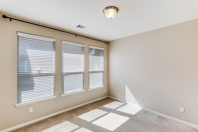 Photo - 1513 Rimstone Dr